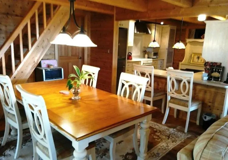 ペンション Cottage Hana Mana