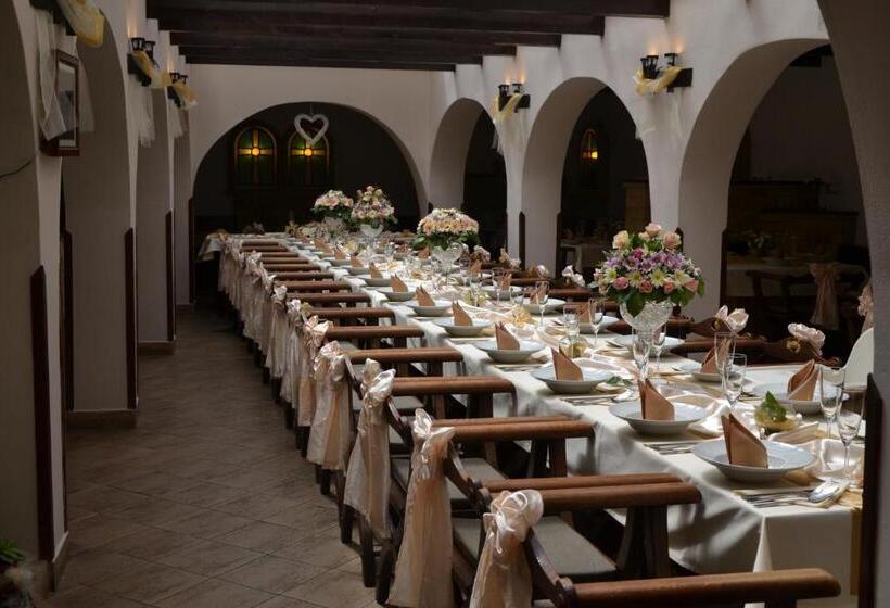 펜션 Excalibur Penzion A Restaurace