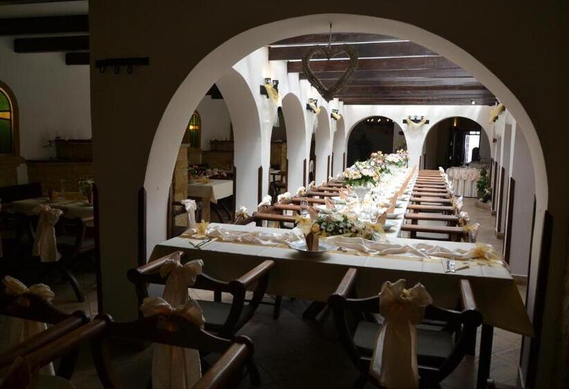 펜션 Excalibur Penzion A Restaurace