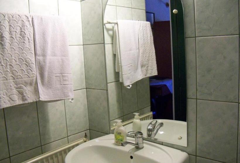 پانسیون Góbé Csárda