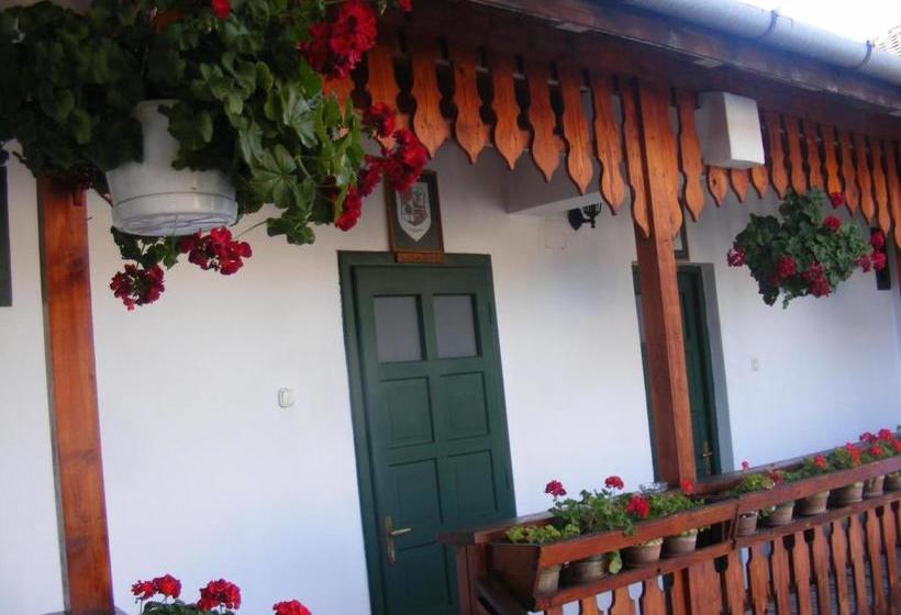 پانسیون Góbé Csárda