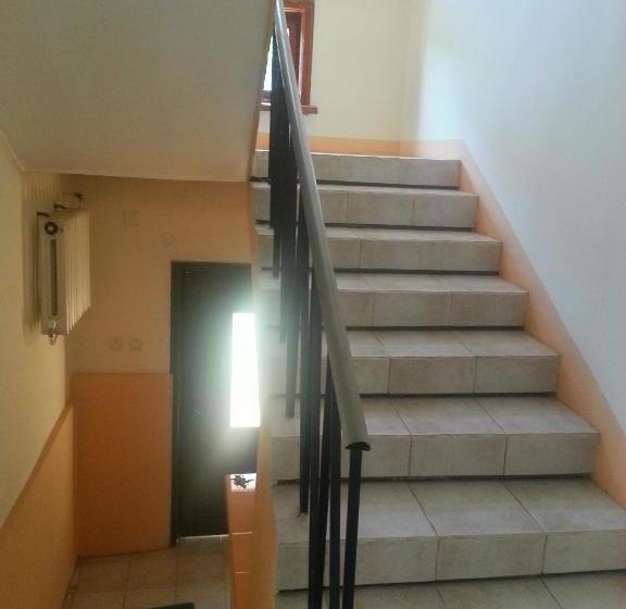 پانسیون Guest House Bedrock