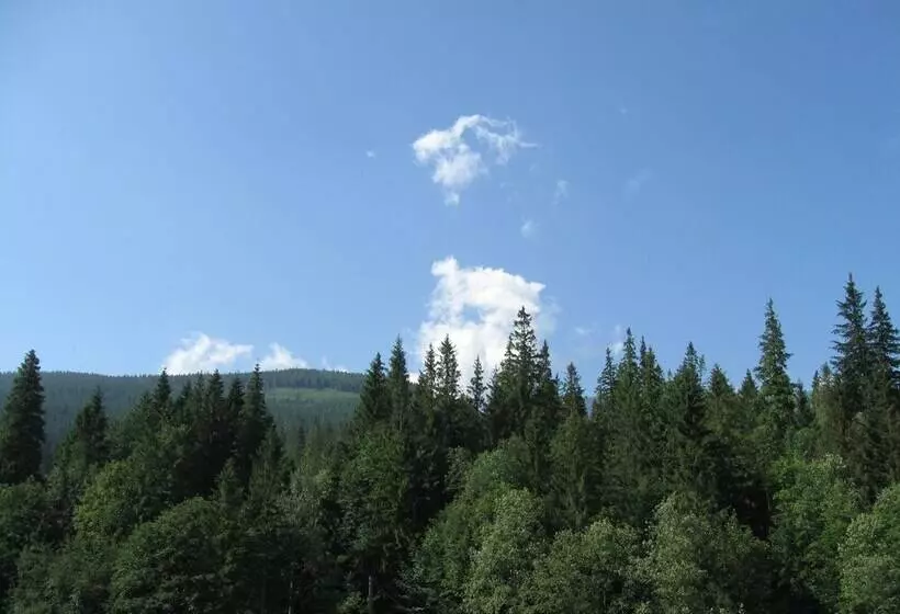 Majatalo Guesthouse Cyprian