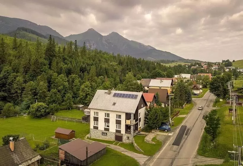 Majatalo Guesthouse Cyprian