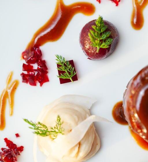 پانسیون Kabaj Wine & Dine