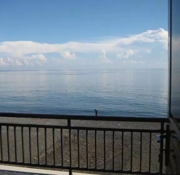 ペンション Lucky Paradise Bungalows On The Beach