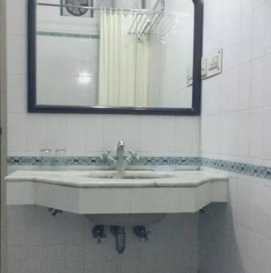 ペンション Marble Palace