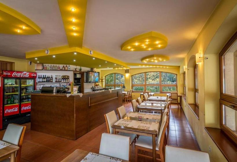 بنسيون Penzion Almada