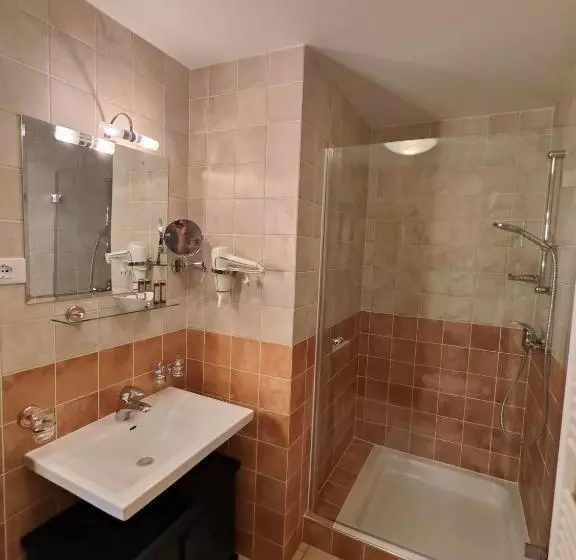 ペンション T E M P F E R 2 Apartments & Rooms With New Wellness