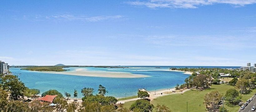 Space Holiday Apartments