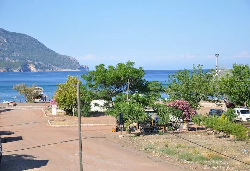 Hotelli Adrasan Shambala