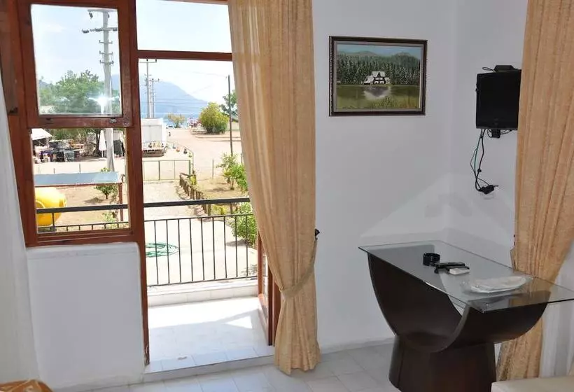 Hotelli Adrasan Shambala