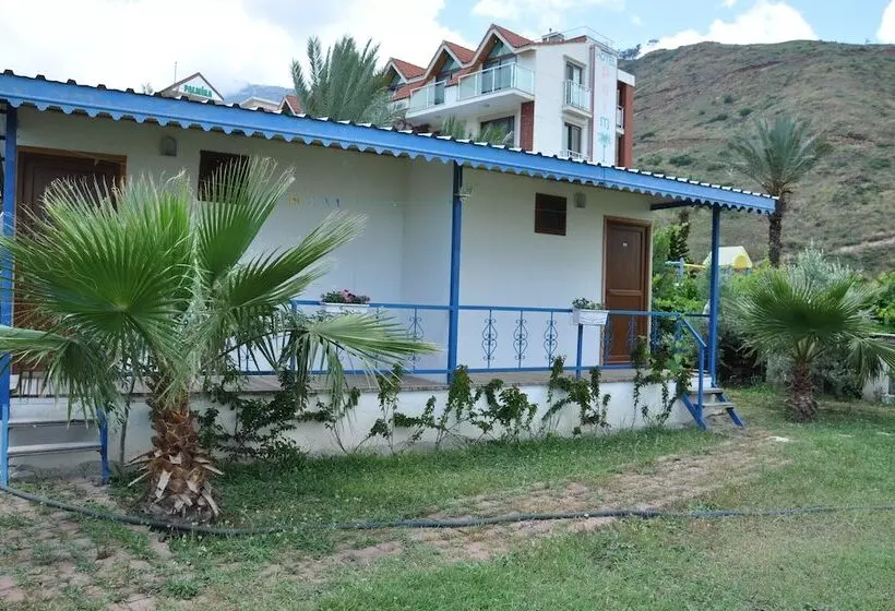 Hotelli Adrasan Shambala