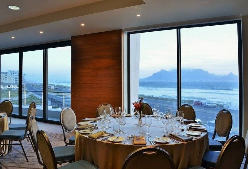 בית מלון כפרי Blaauwberg Beach