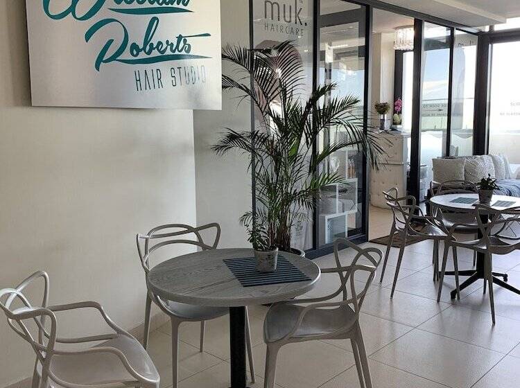 בית מלון כפרי Blaauwberg Beach