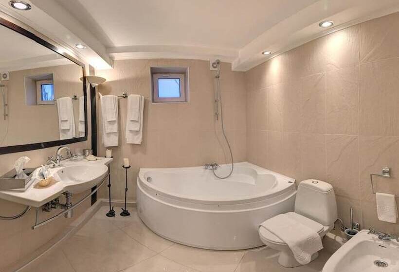 בית מלון כפרי Blue Lagoon