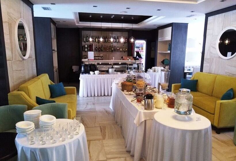 בית מלון כפרי Blue Lagoon