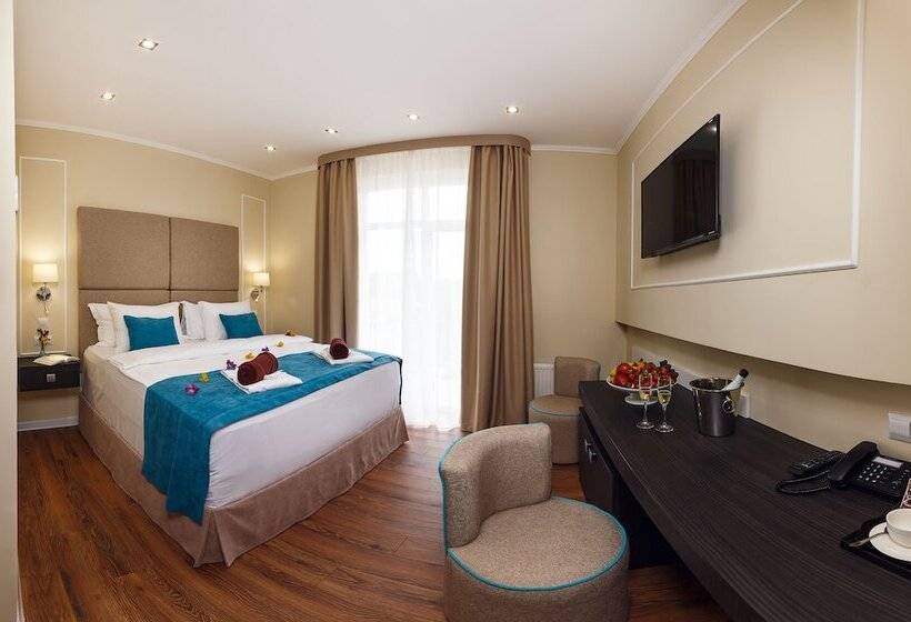 בית מלון כפרי Blue Lagoon