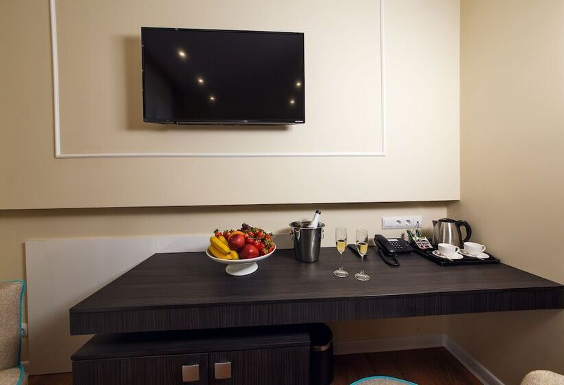 בית מלון כפרי Blue Lagoon