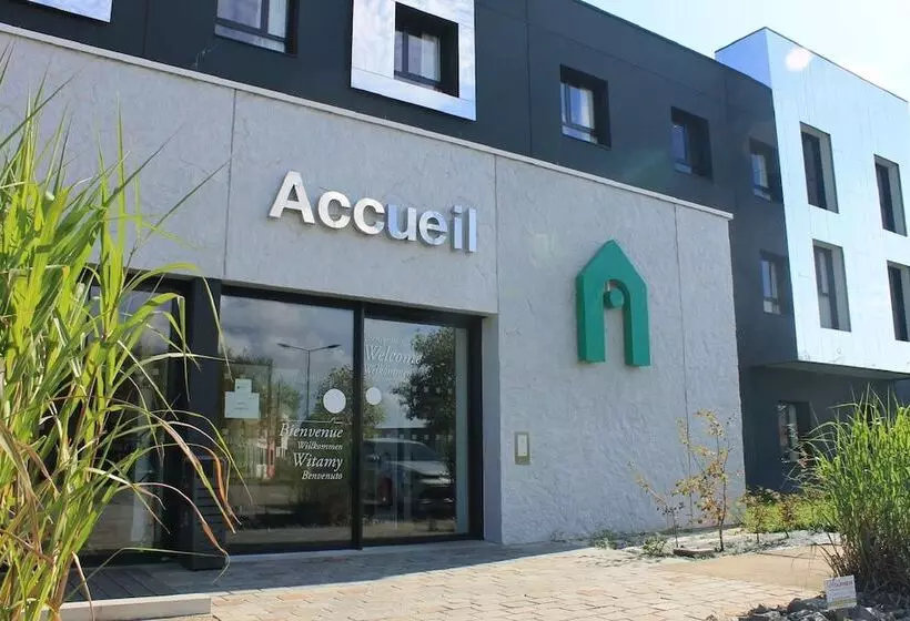 Hotelli Campanile Laval Nord