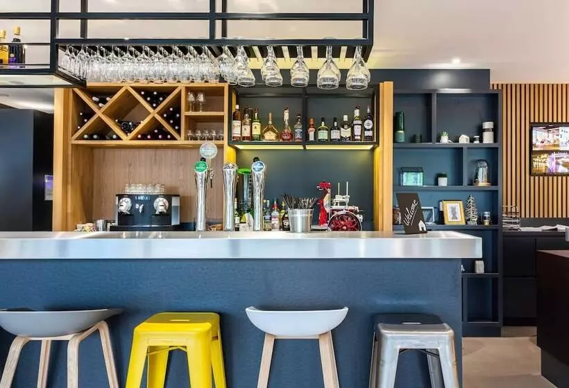 Hotelli Campanile Laval Nord