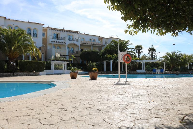 בית מלון כפרי Cvl Clube House