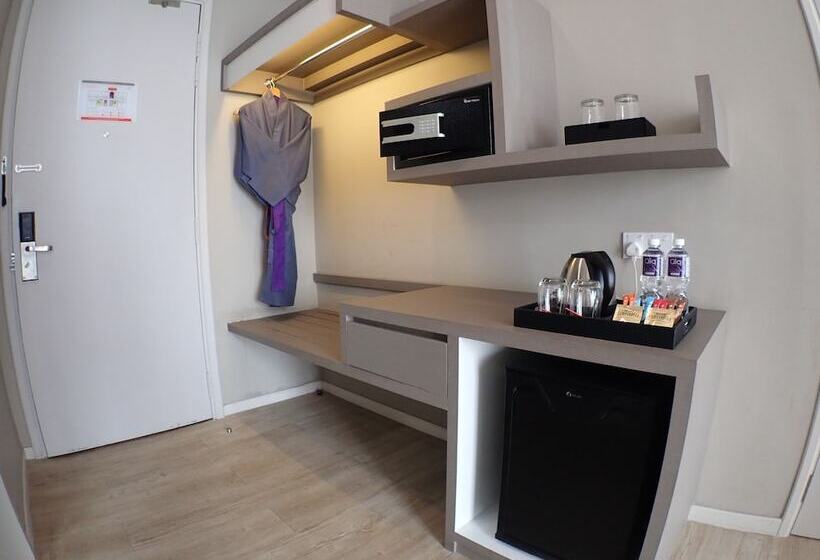 De Elements Business Hotel Damansara