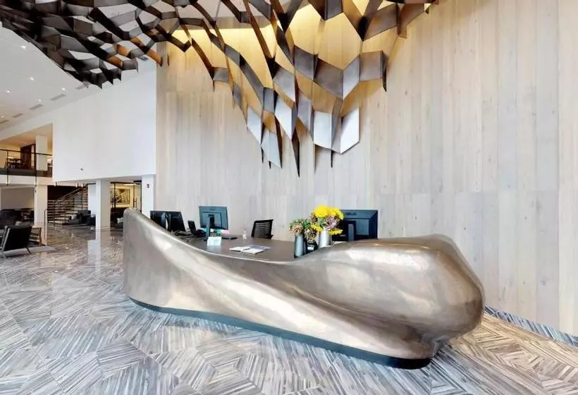 هتل Global Luxury Suites In South End