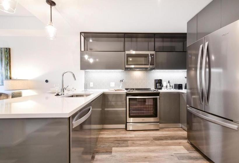 ホテル Global Luxury Suites In South End