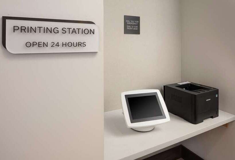 هتل Hilton Garden Inn Sacramento Airport Natomas