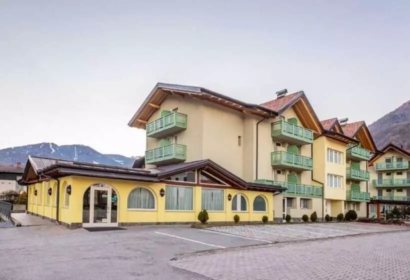 Hotel Monclassico