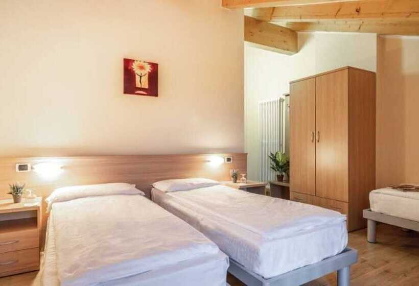 فندق Monclassico