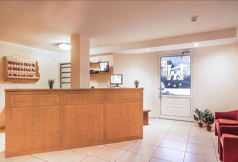 فندق Monclassico