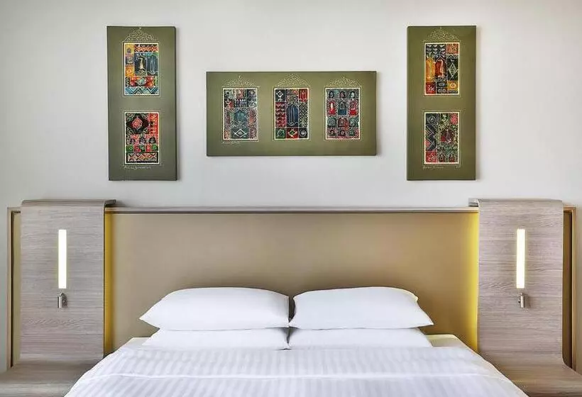 Park Mall Hotel & Conference Center