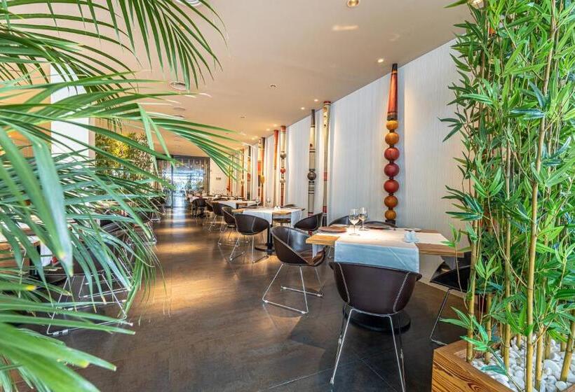 هتل Parque Santiago IV Official