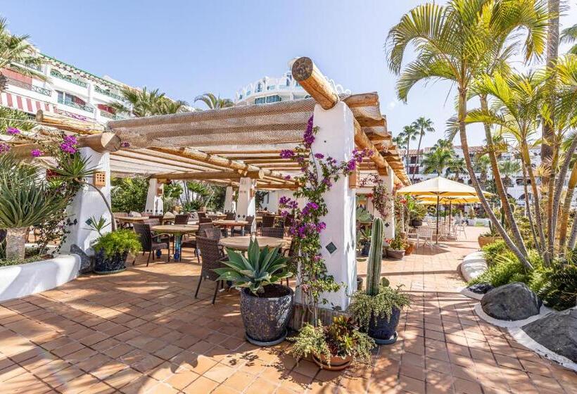 هتل Parque Santiago IV Official