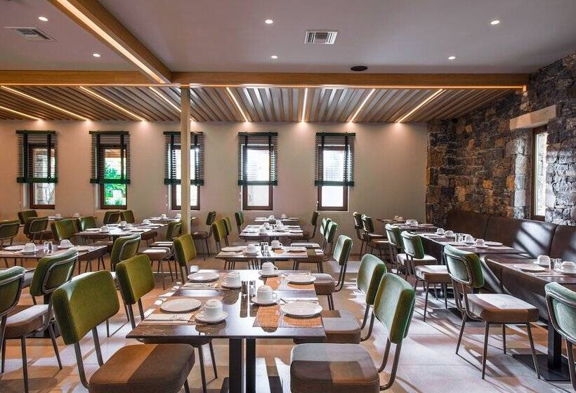 Petousis Hotel & Suites