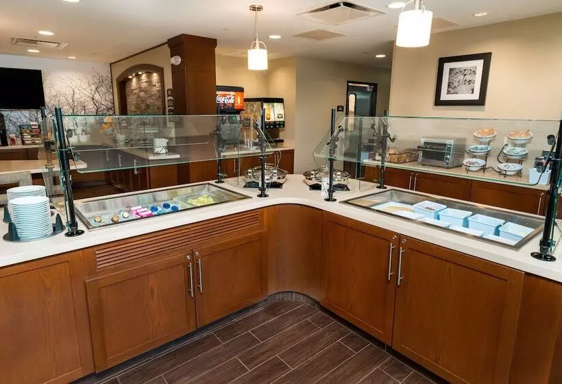 Hotelli Staybridge Suites   Newark   Fremont, An Ihg