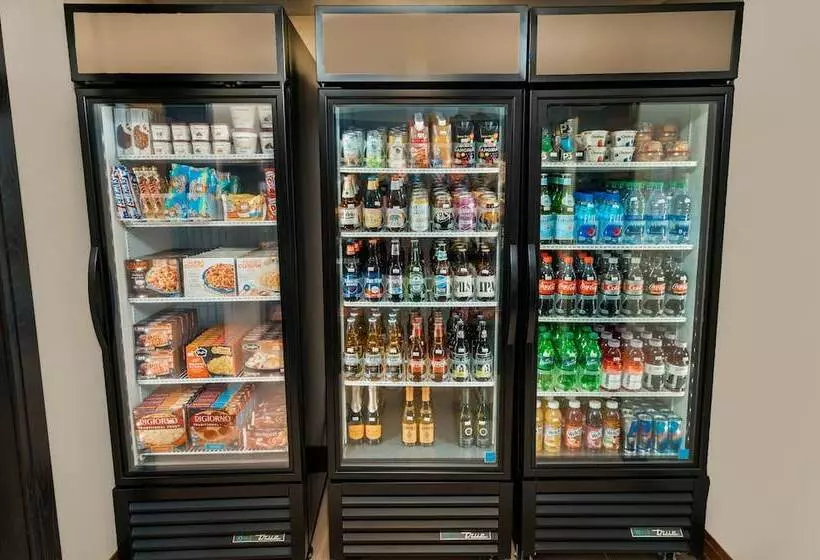 Hotelli Staybridge Suites   Newark   Fremont, An Ihg