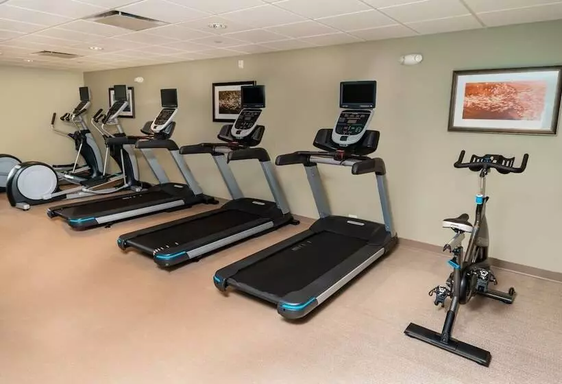 Hotelli Staybridge Suites   Newark   Fremont, An Ihg