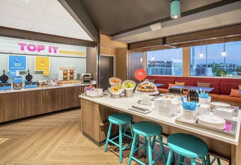 Отель Tru By Hilton Salt Lake City Midvale