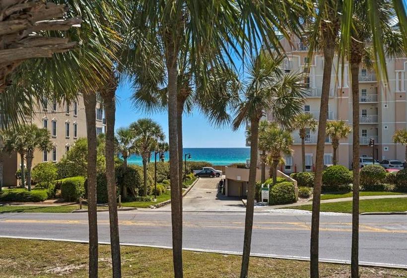 Nantucket Rainbow Cottages