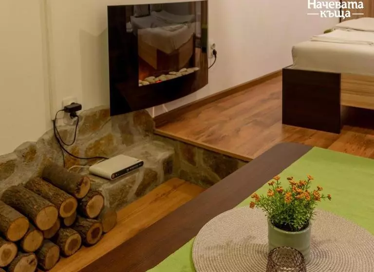 پانسیون Guest House Nachevata Kashta