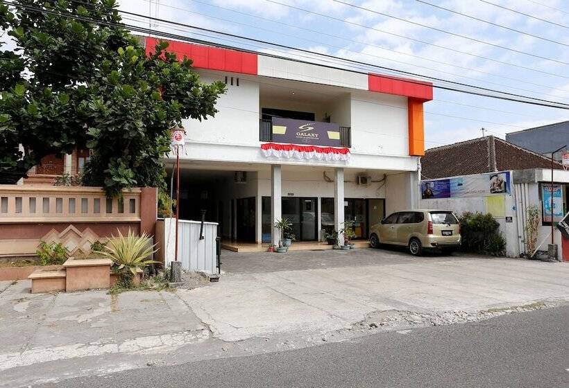 פנסיון Reddoorz Near Adisucipto Airport 3