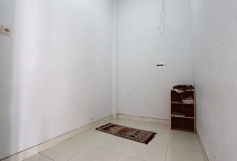 Majatalo Reddoorz Near Adisucipto Airport 3