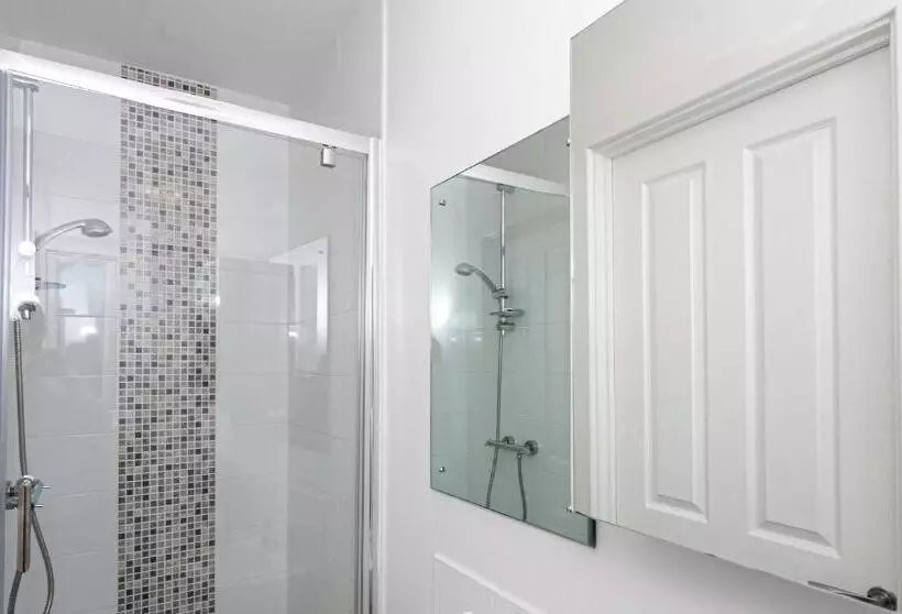 Amersham Park Apartment