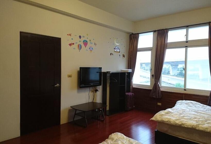 تختخواب و صبحانه Lu He Feng Homestay