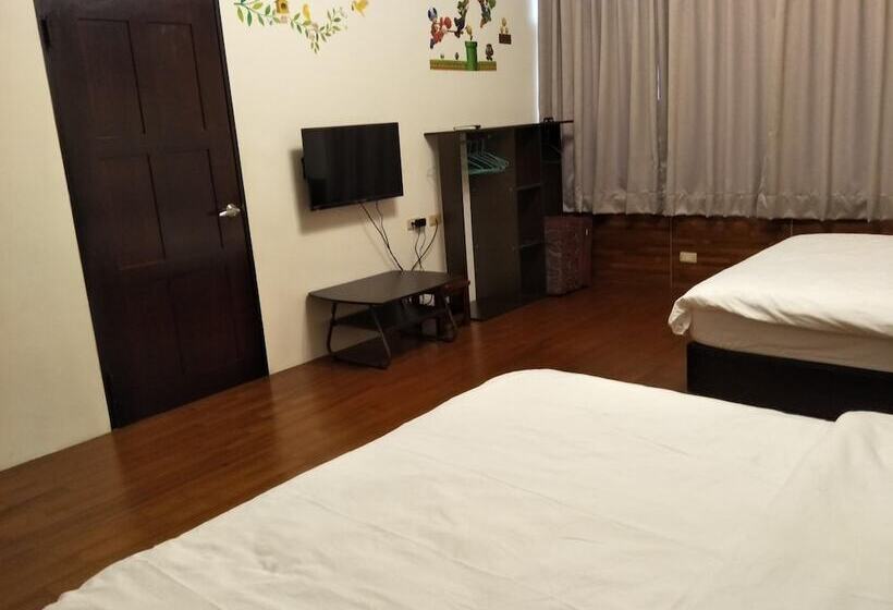 تختخواب و صبحانه Lu He Feng Homestay