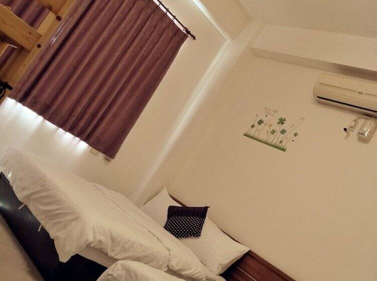 تختخواب و صبحانه Lu He Feng Homestay