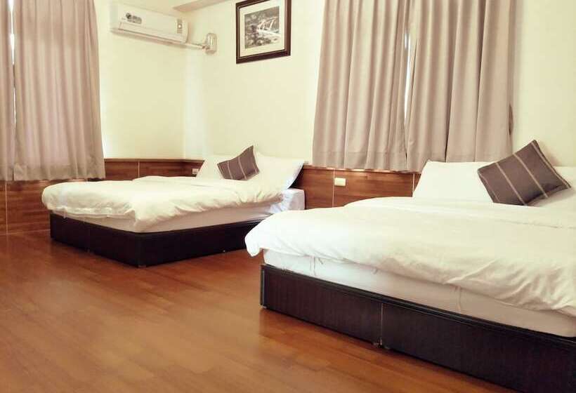 تختخواب و صبحانه Lu He Feng Homestay